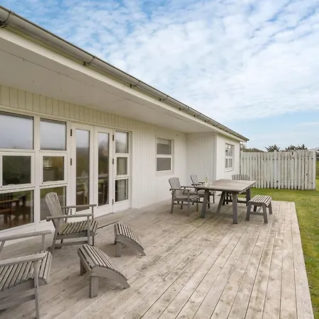 Vilja - 150m From The Sea By Interhome